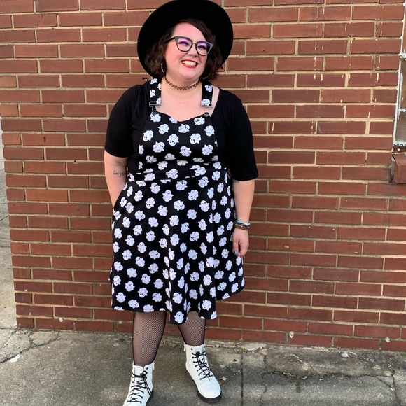 Meet your Posher, Meagan - Picture 3 of 4